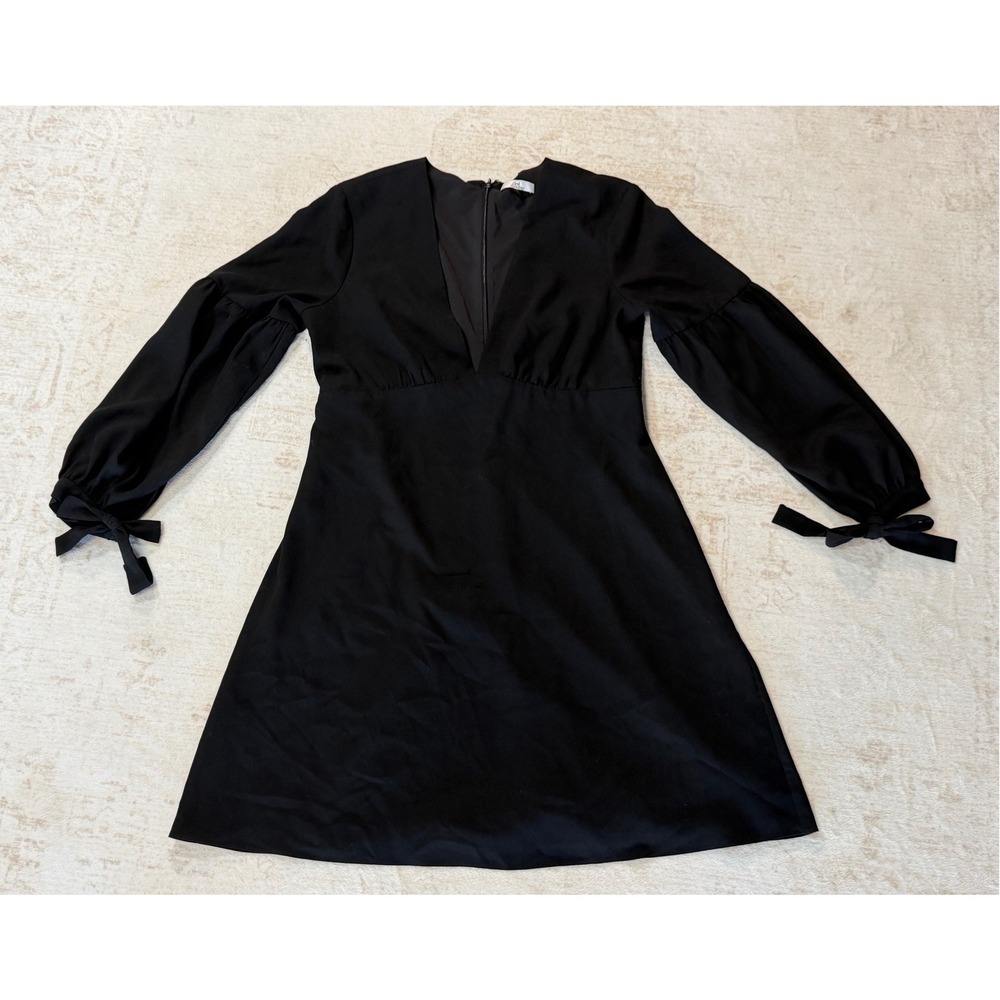 Halston Black V-Neck Long Sleeve Mini Dress with Tie Cuffs Size 4